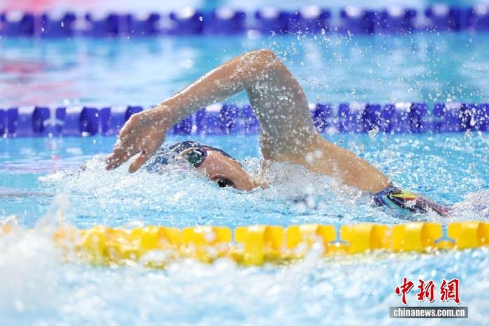 包含世锦赛女子400自:李冰洁3分58秒21提升亚洲纪录摘银的词条